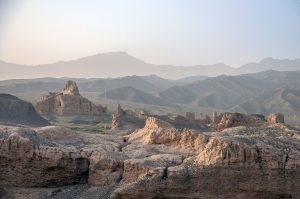 Kuche Travel Guide: Ancient City, Kizil Caves & Silk Road History