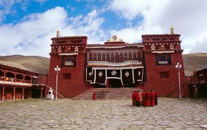 Litang Travel Guide: Where to Go, What to See, and How to Plan Your Trip