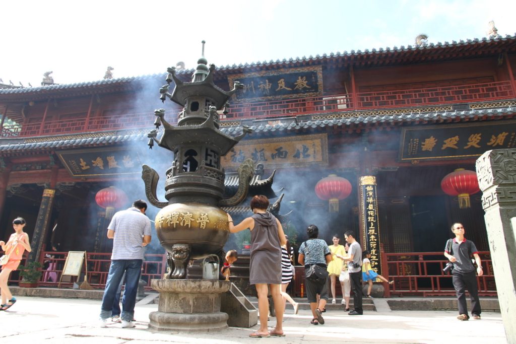 Mount Putuo for First-Timers: What to Expect and How to Order