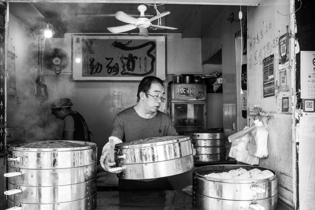 Baozi Steamed Buns: Chinese Breakfast Guide for First-Timers