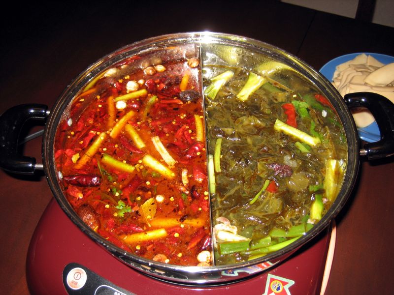 Chengdu Hotpot Etiquette for First-Timers