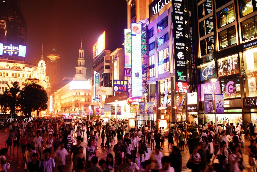 First Mid-Autumn Alone in a Chinese City: A Quiet Evening Walk