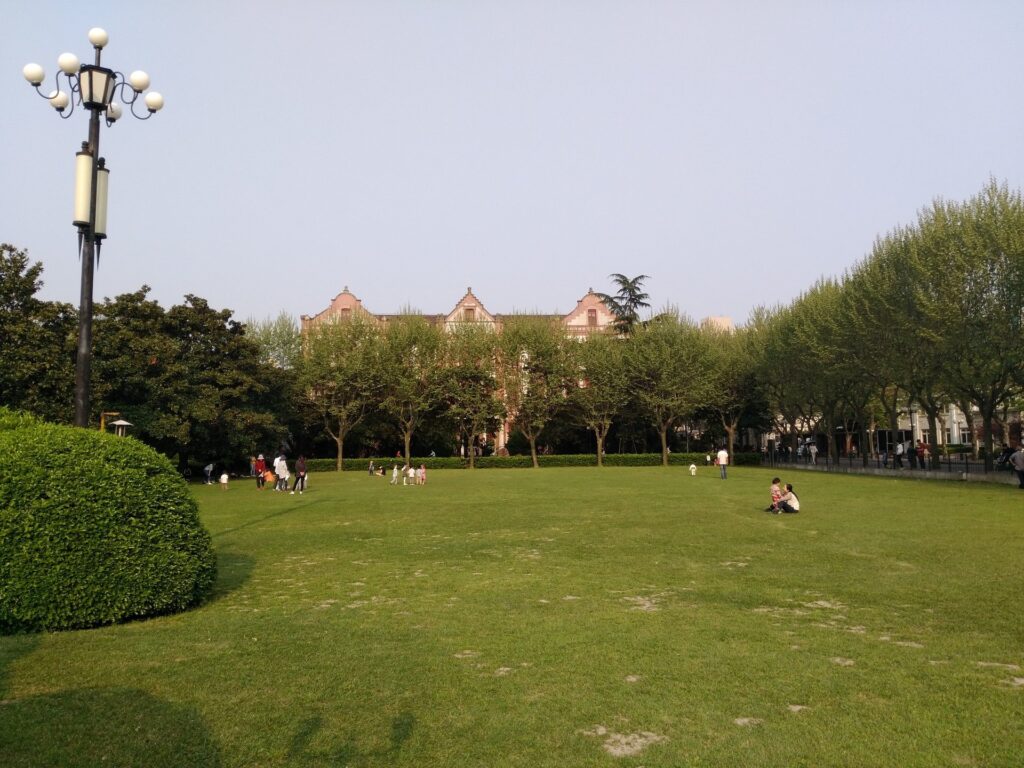Foreign Teachers in China: Getting Through September’s Festival Month
