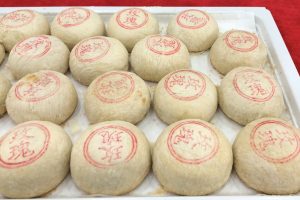 Rose-filled Beijing-style furry mooncake from Daoxiangcun