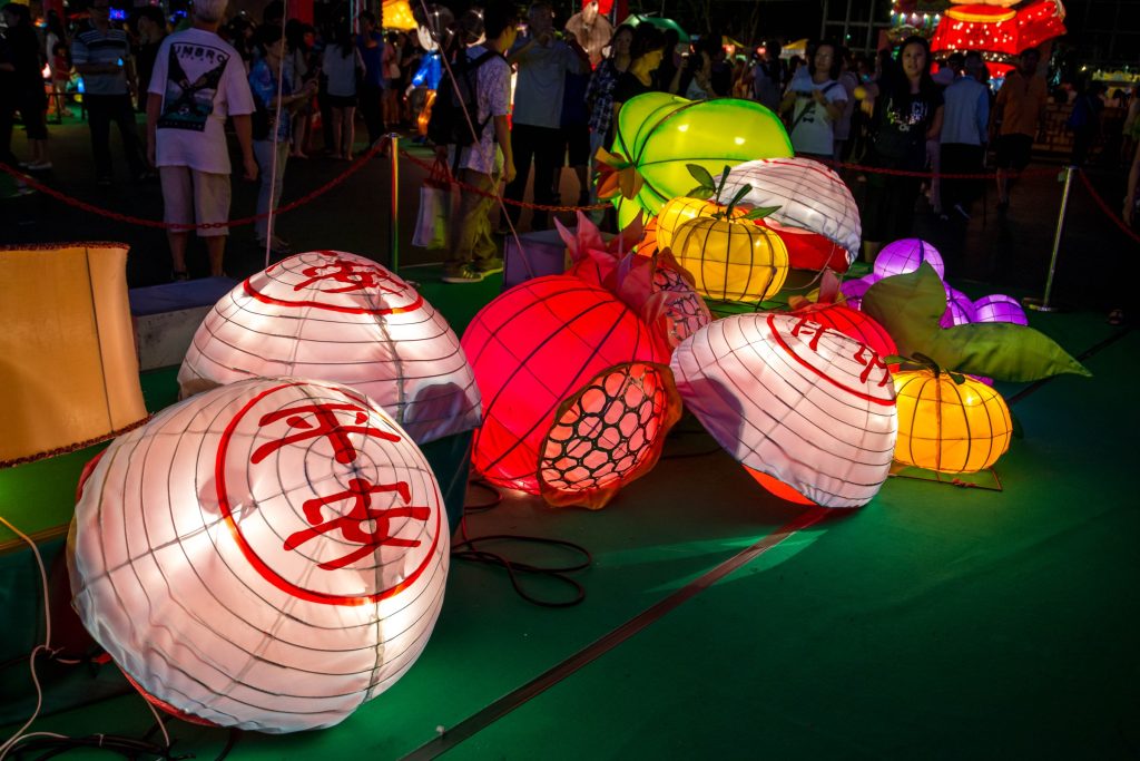 Translating Mid-Autumn WeChat Greetings Without Sounding Robotic