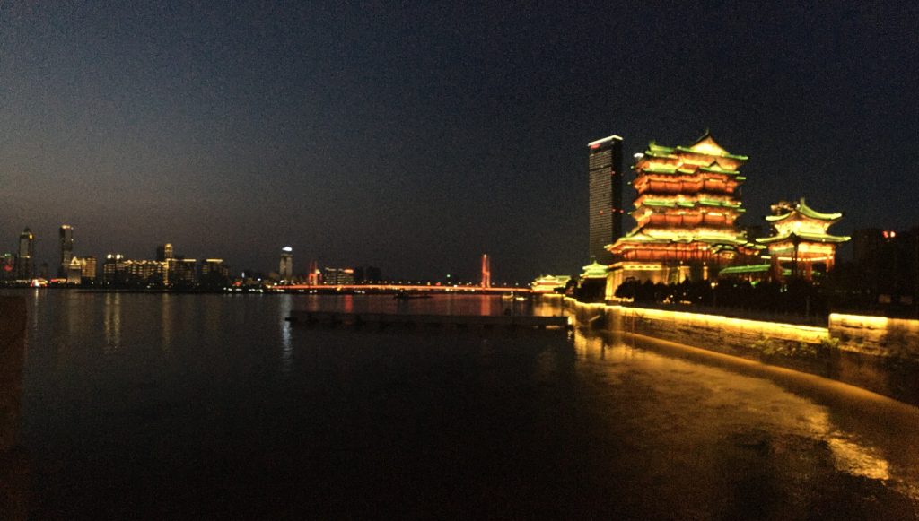Nanchang First Visit in Autumn: Tengwang Pavilion and City Basics