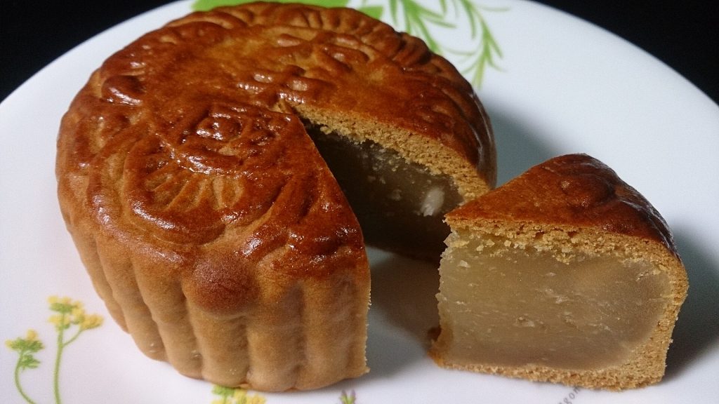 Sharing Mooncake Trays with Strangers on a Delayed Train