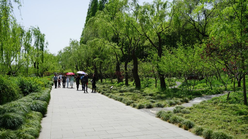 Yangzhou Slender West Lake Autumn Day Trip 2026