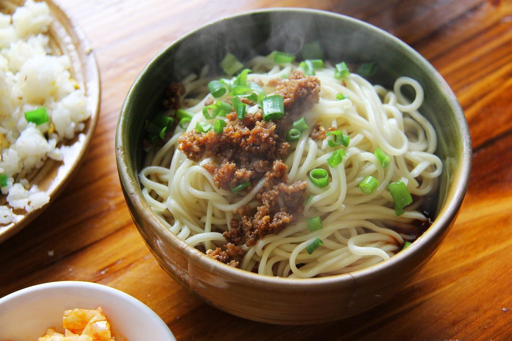 Sichuan Dan Dan Noodles for First-Timers: The Ultimate Guide to China’s Most Iconic Numbing Bowl
