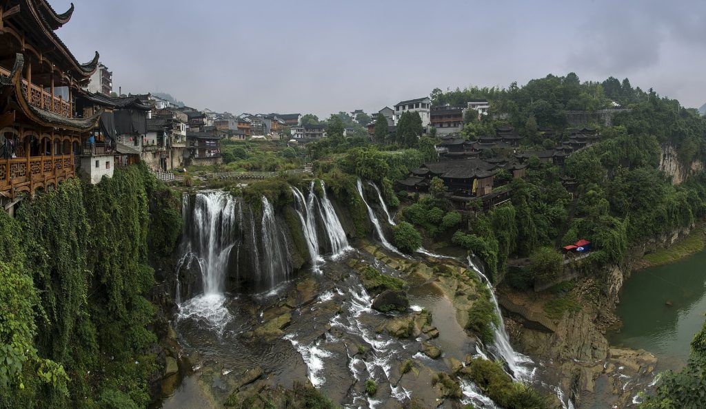 Furong Town 2026: Hunan’s Waterfall Village and How to Get There