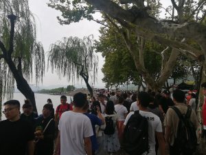 Broken Bridge (Duanqiao) and lake views along Hangzhou’s West Lake Bai Causeway