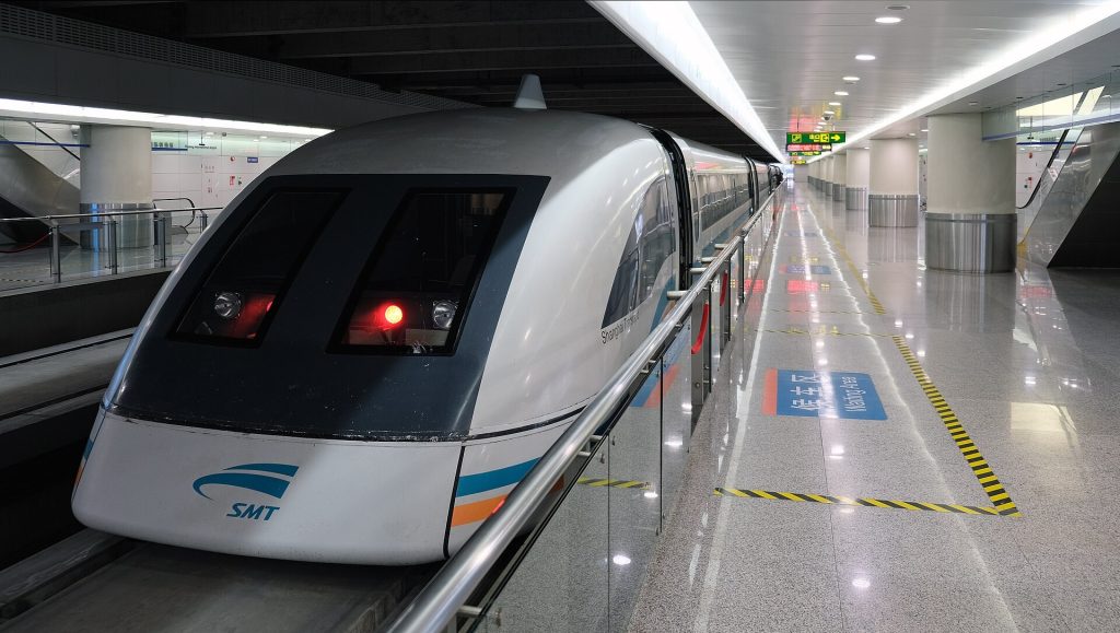 Shanghai Maglev and Metro from Pudong Airport 2026: A Foreigner Guide